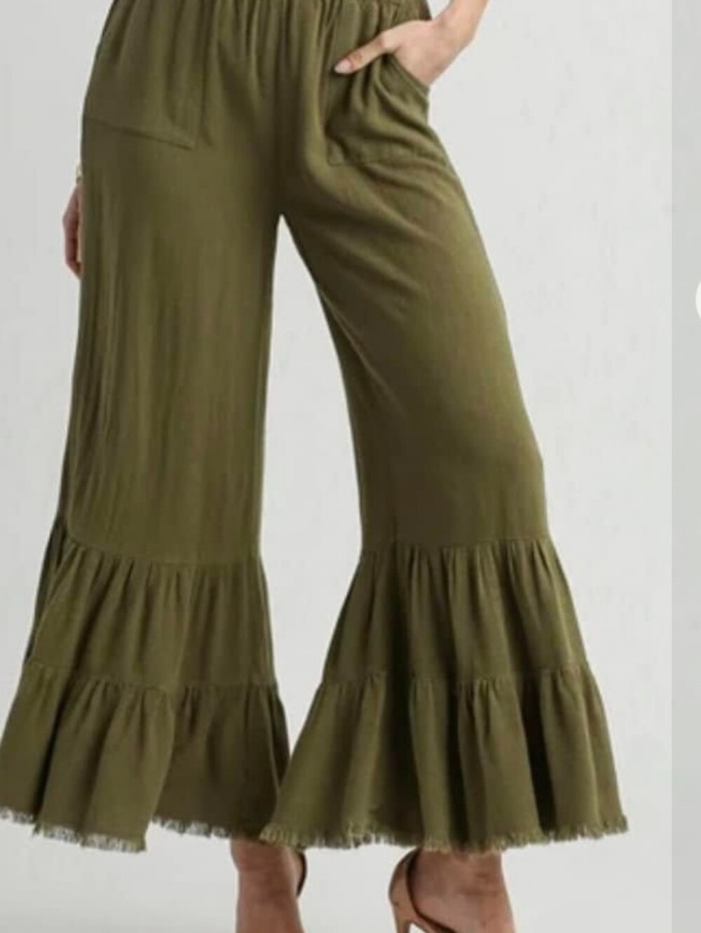 Umgee Olive Tiered Wide-Leg Pants Size Medium - Picture 5 of 6
